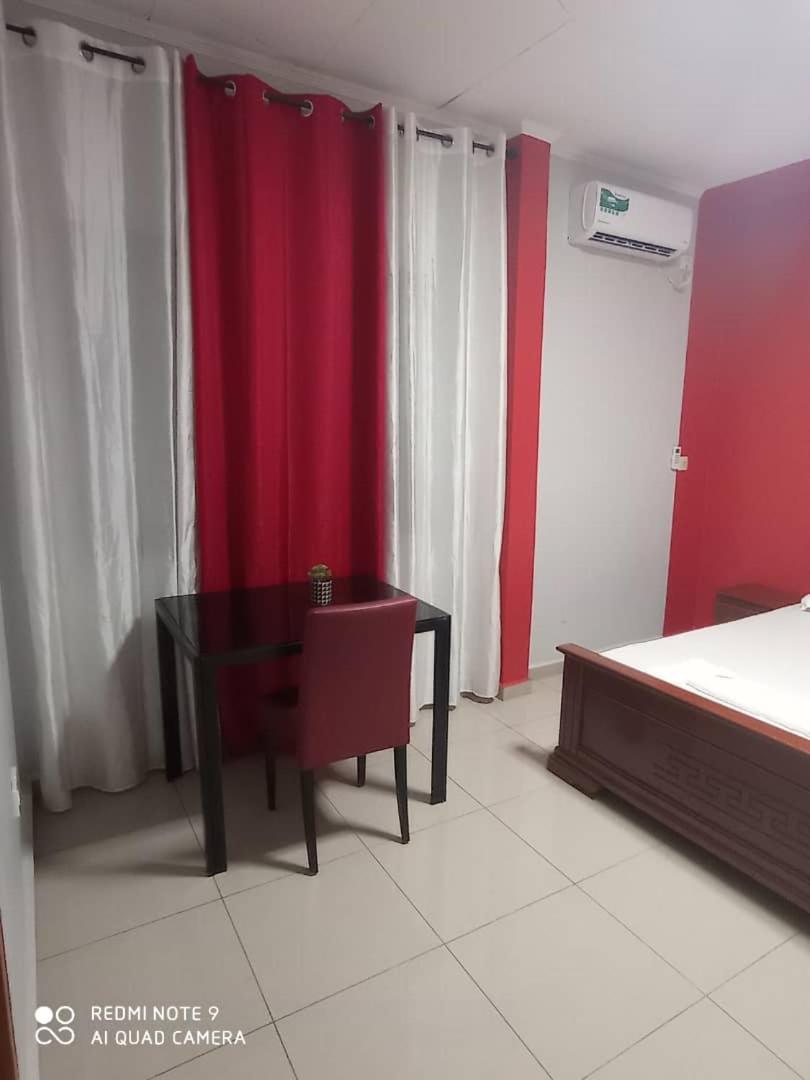 Hotel Appart B4U - Etoudi Yaoundé Eksteriør billede