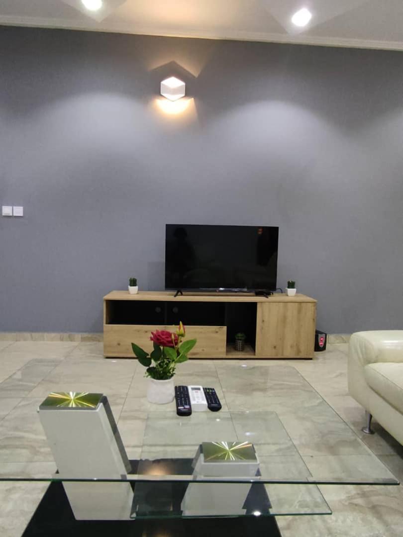 Hotel Appart B4U - Etoudi Yaoundé Eksteriør billede