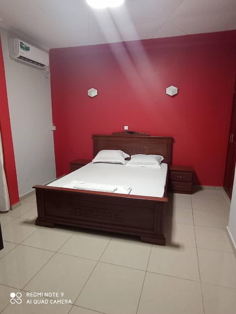 Hotel Appart B4U - Etoudi Yaoundé Eksteriør billede