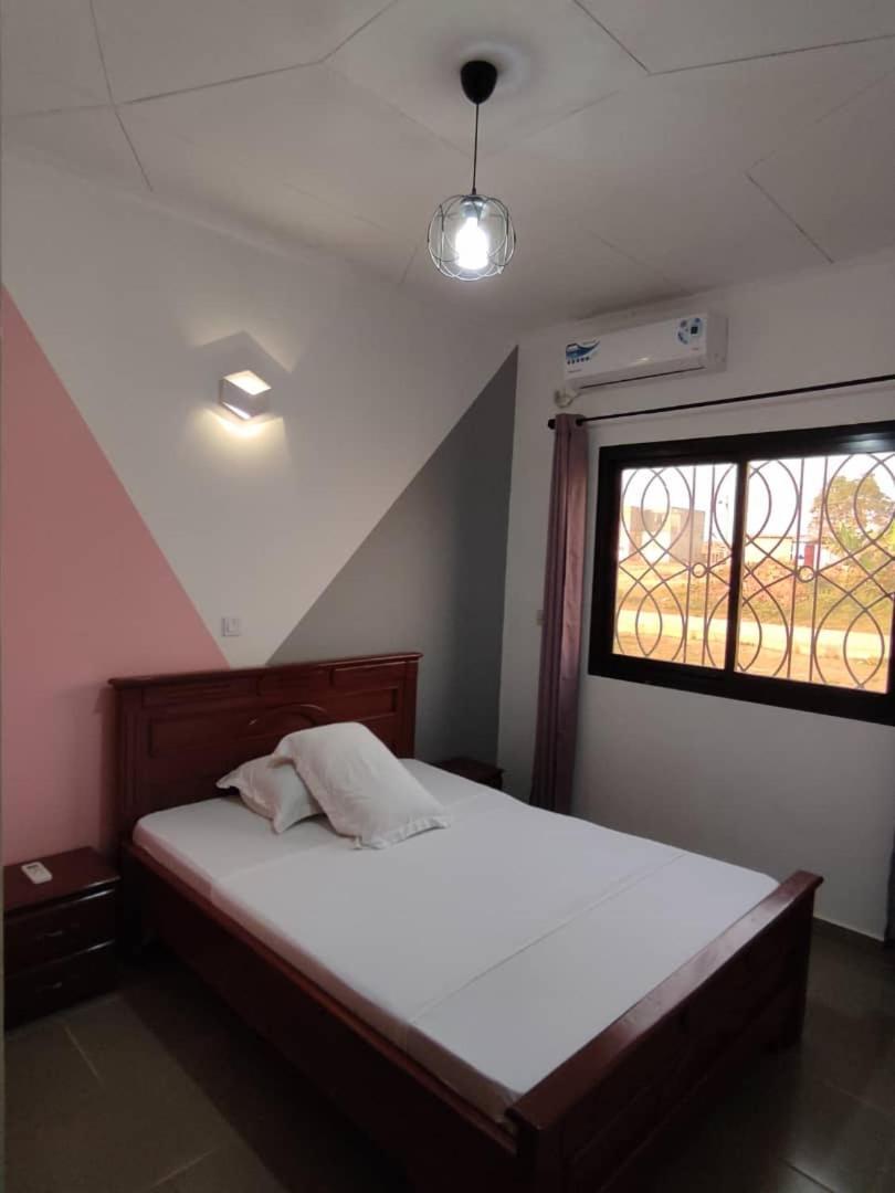 Hotel Appart B4U - Etoudi Yaoundé Eksteriør billede