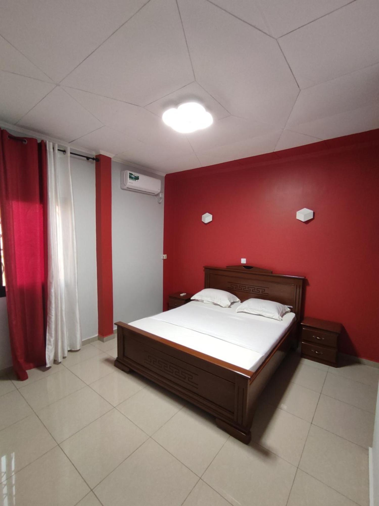 Hotel Appart B4U - Etoudi Yaoundé Eksteriør billede
