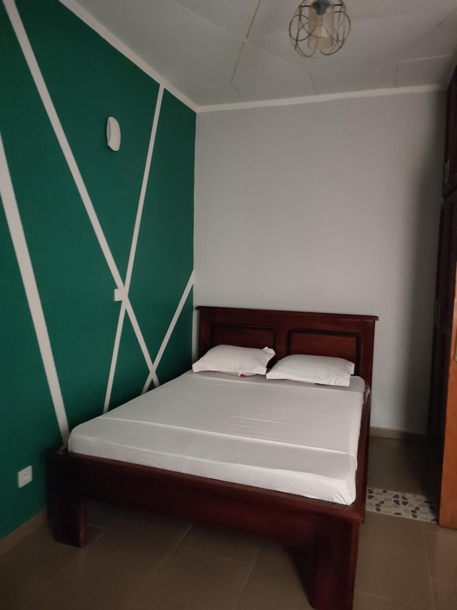 Hotel Appart B4U - Etoudi Yaoundé Eksteriør billede