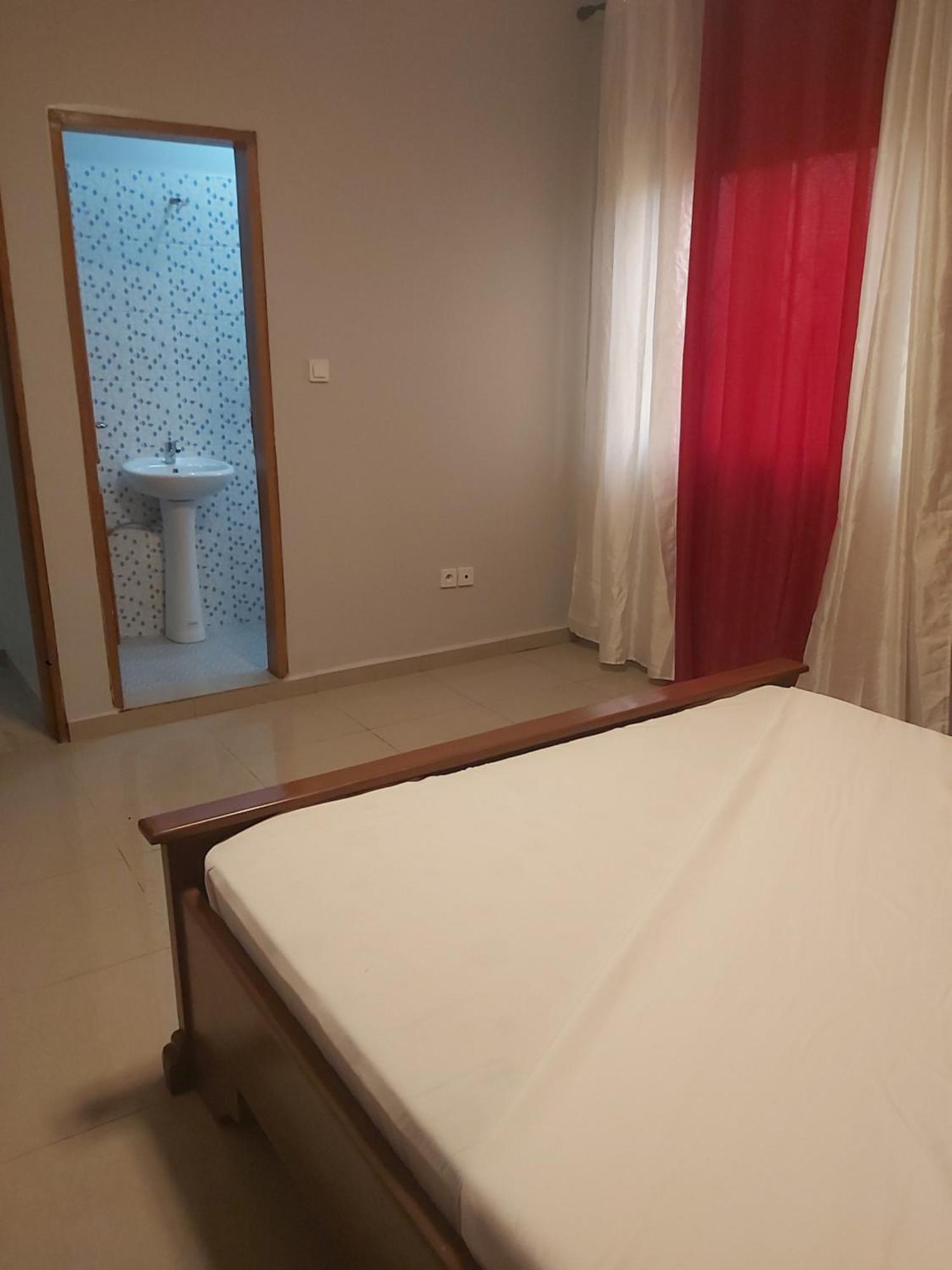 Hotel Appart B4U - Etoudi Yaoundé Eksteriør billede